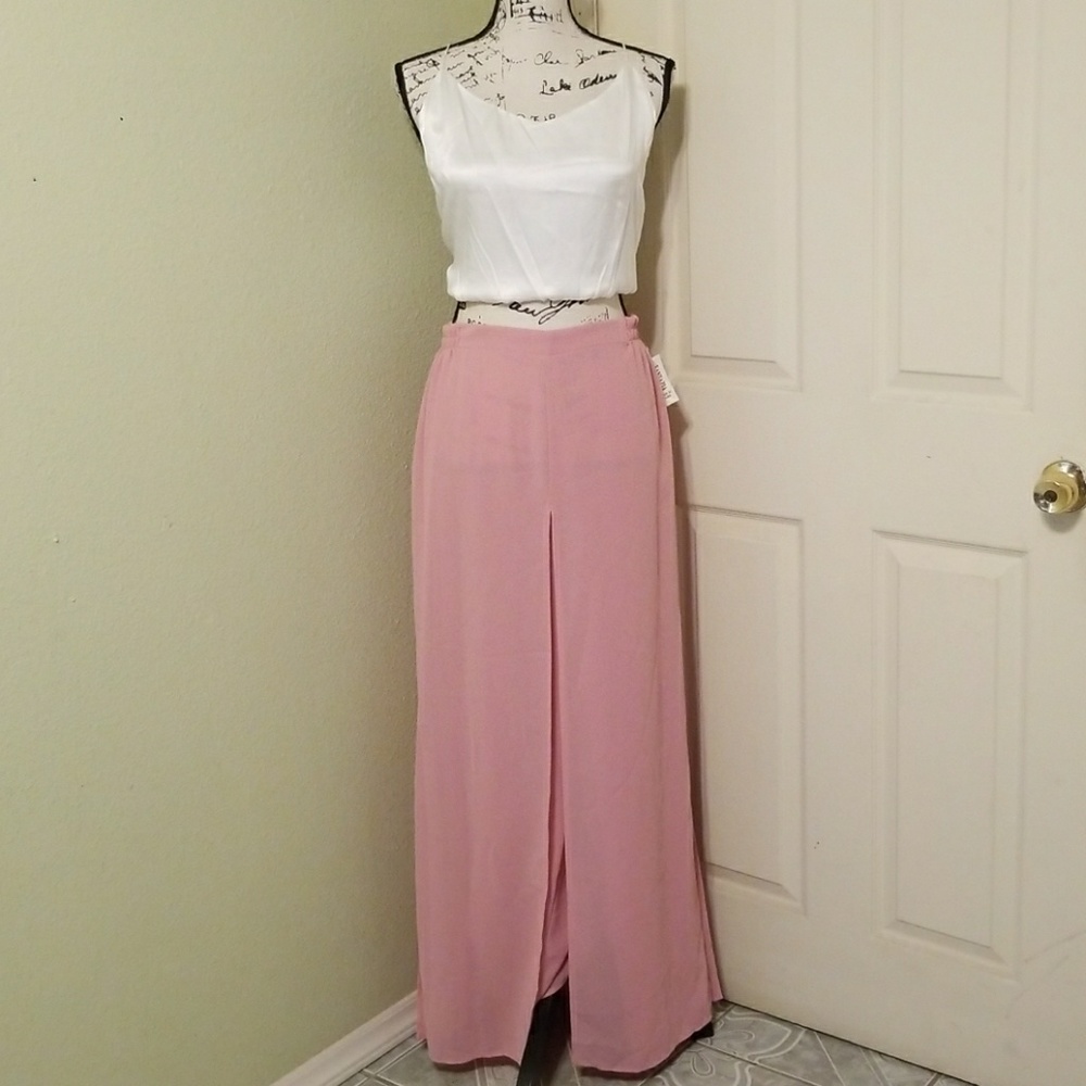 Pale rose skirt pants